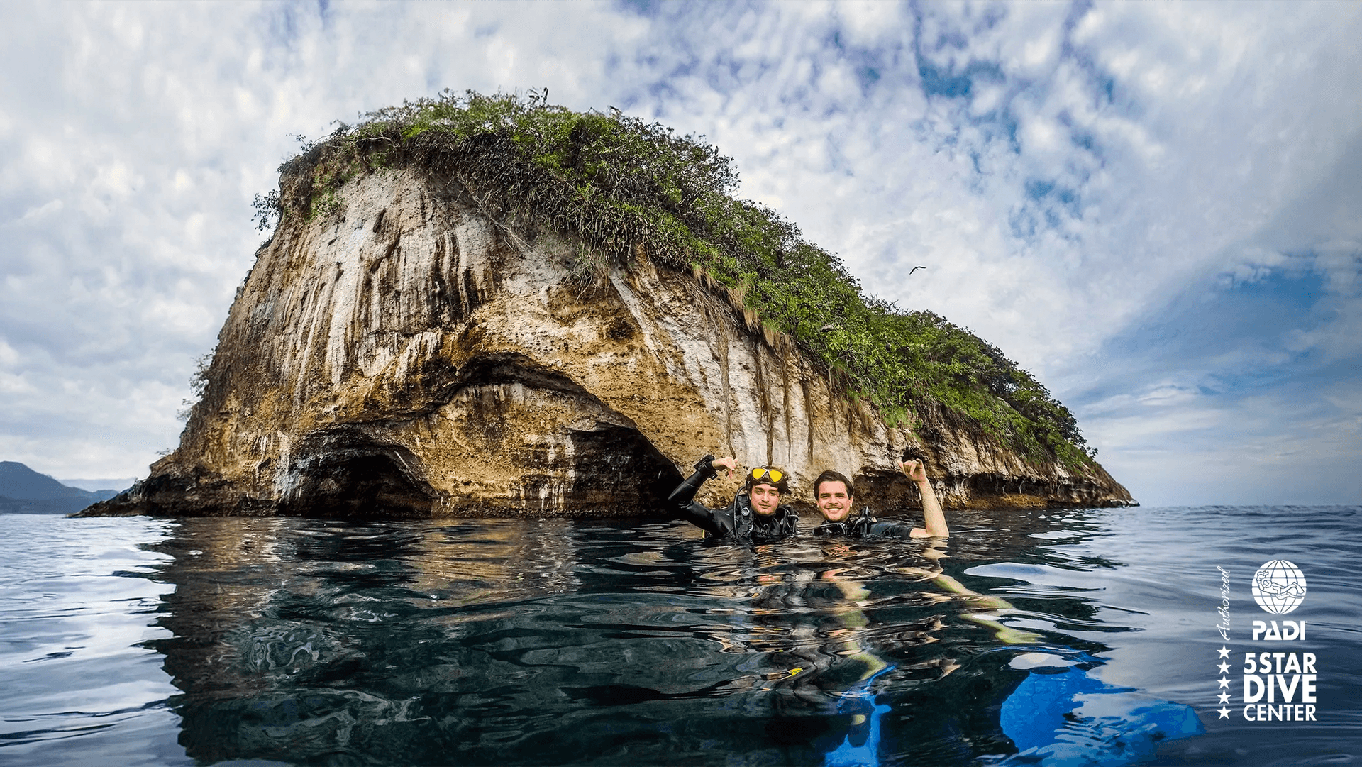 Los Arcos Scuba Diving